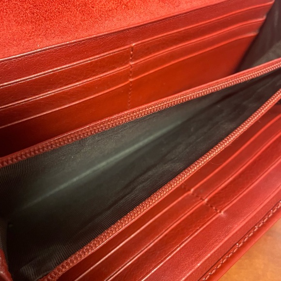 Gucci Micro Guccissima Long Patent Leather Wallet - Picture 10 of 13